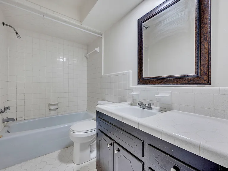 2136 Lynngate Dr #2136 — Photo 26
