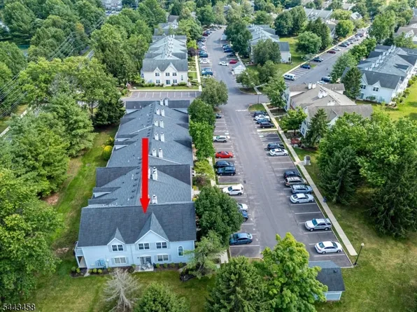 1 Gregory Ln, Franklin Twp., NJ 08823