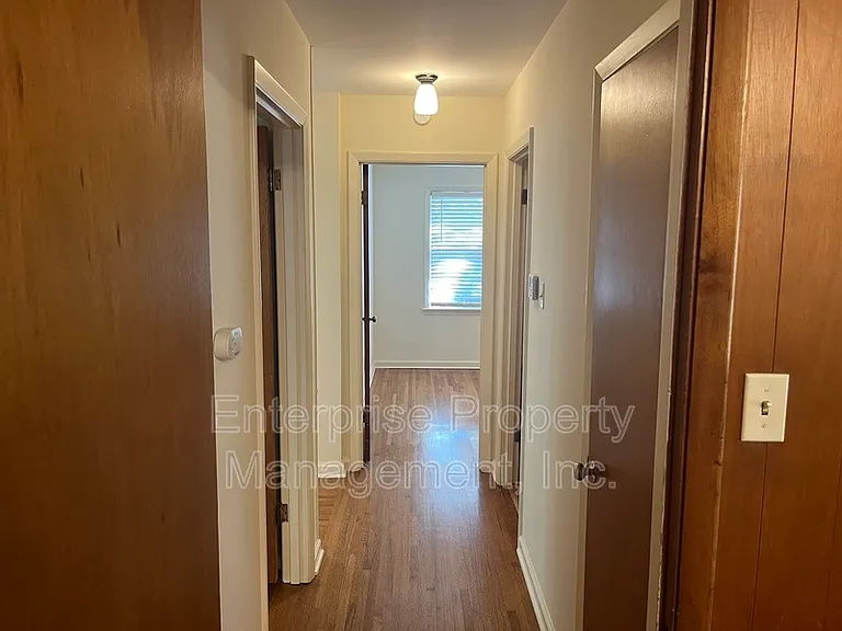 5081 Whitehall Ave — Photo 12