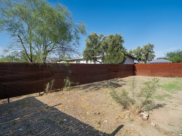 603 E Jacinto St — Photo 13