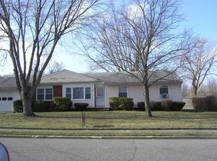 26 Toomin Dr, Neptune, NJ