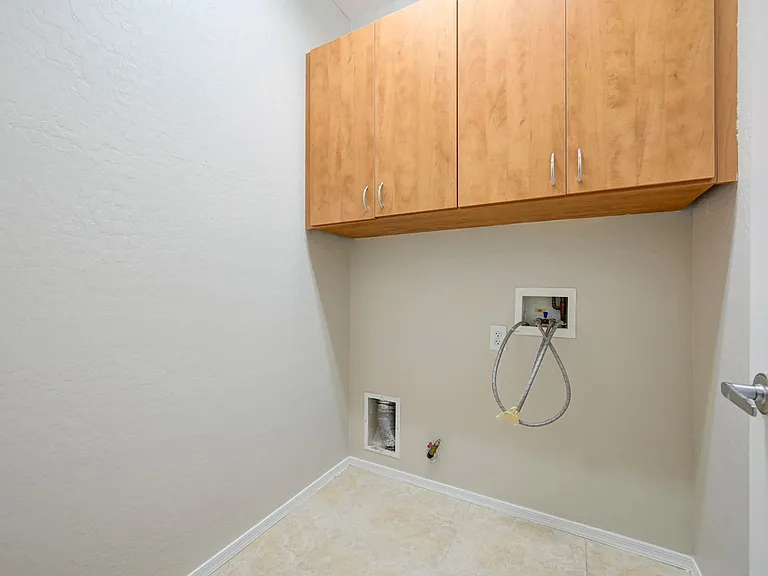 7925 Fantail Dr — Photo 37