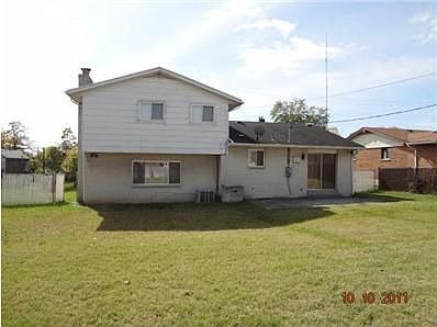 2nd image of 2919 Lakeview Ave