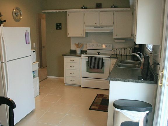 Spacious kitchen