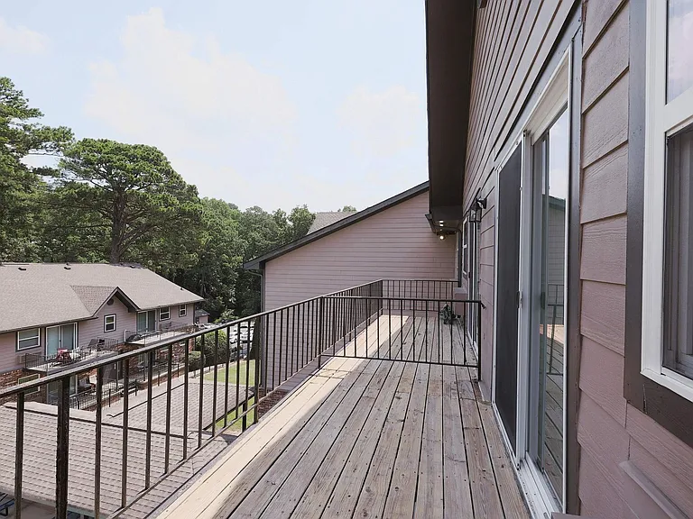 Hampton Hall | Comfort, Convenience, & Community All In One — Photo 110