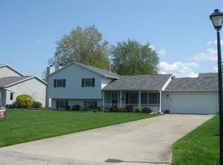 7465 Hidden Glen Dr, Amherst, OH 44001