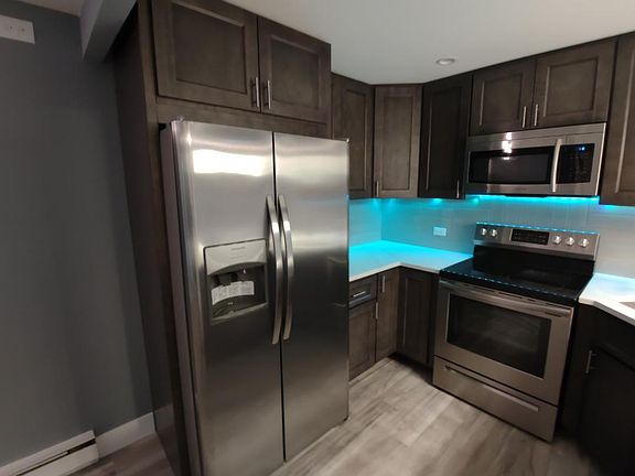 4th image of 850 Des Plaines Ave APT 208