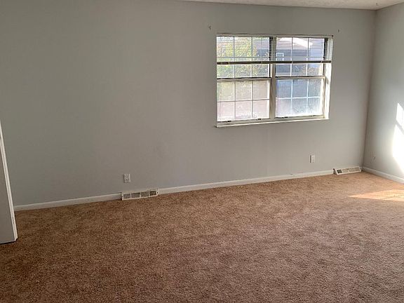 5th image of 1326 Aarons Way #1326