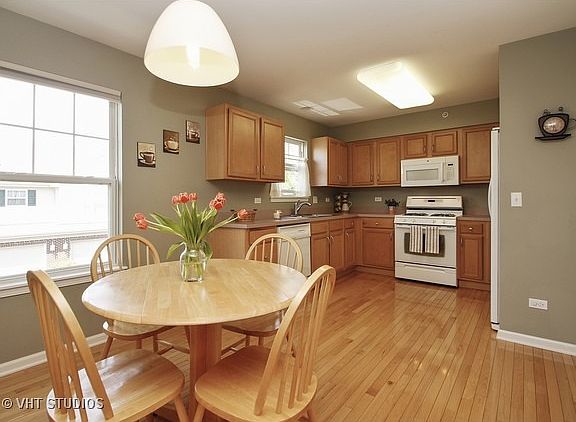 5th image of 192 Tyler Ct #192