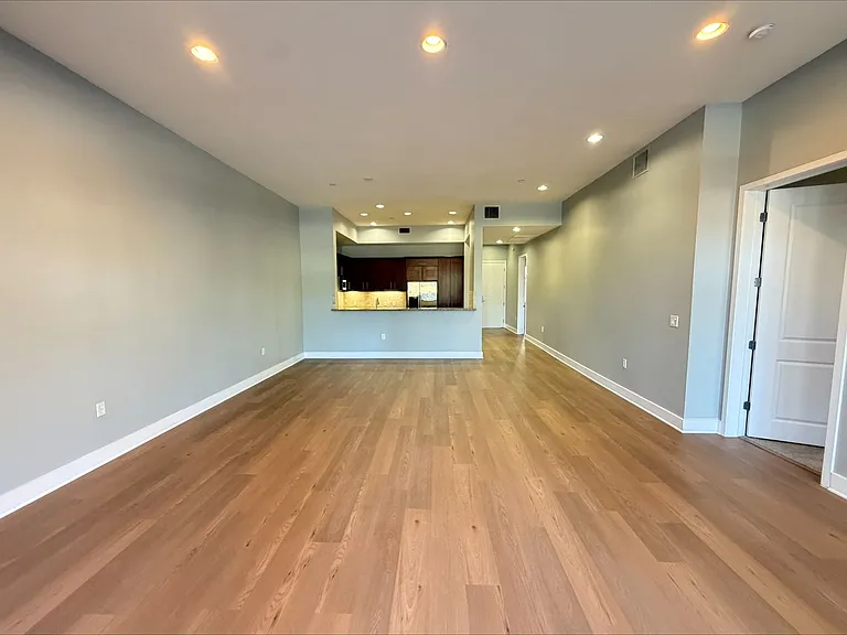 Axis 2300 Apartments — Photo 58