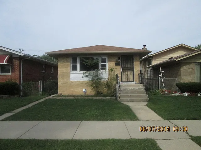 11538 S May St photo 1