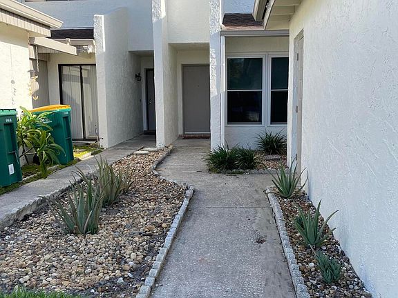 2nd image of 507 Summerset Ct #507
