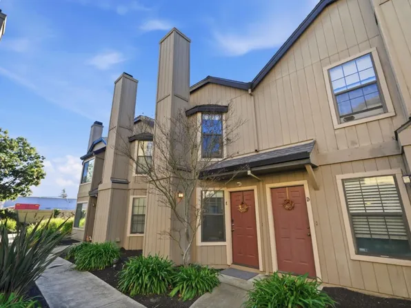 251 Gibson Dr #E-54, Hollister, CA 95023