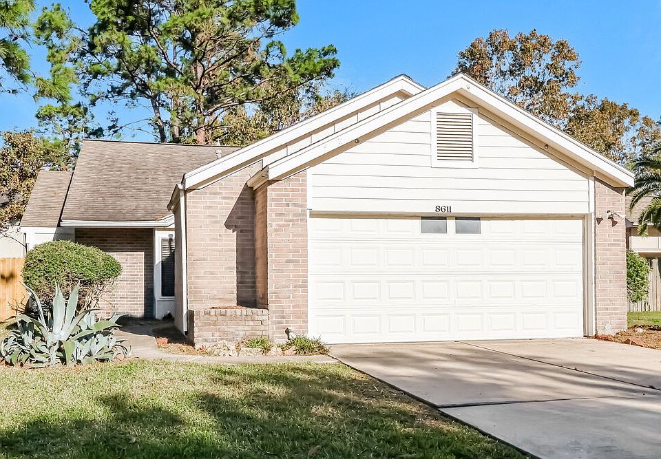 1st image of 8611 Pines Place Dr