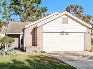 8611 Pines Place Dr, Humble, TX 77346