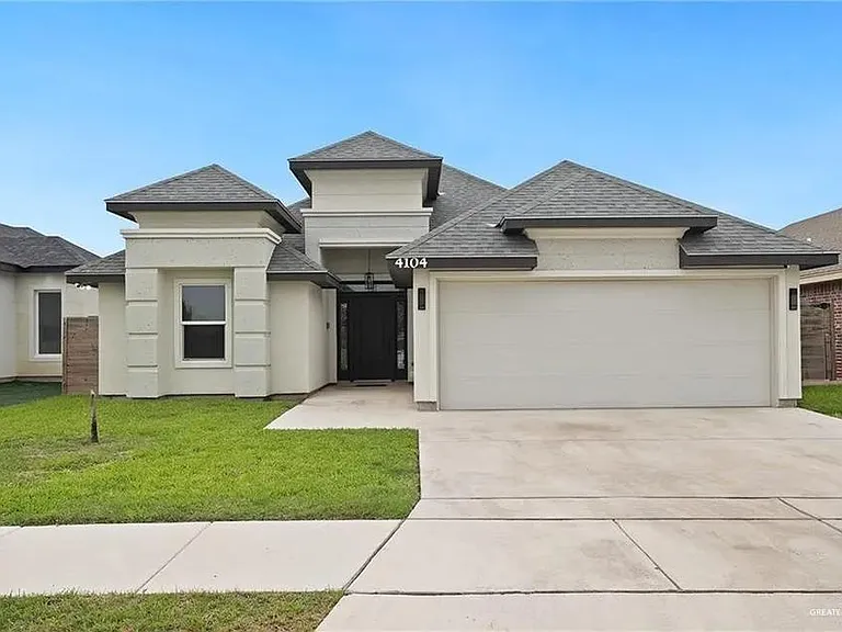 4104 S Rodman Ln — Photo 1
