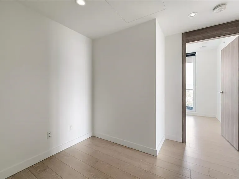 9887 Whalley Blvd #2507 — Photo 11