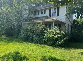 714 E State Route 101, Clyde, OH 43410