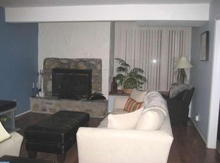 164 E Kenilworth Cir, Newtown Square, PA 19073