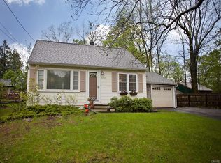 5155 Montgomery Rd, Fayetteville, NY 13066