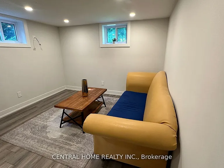 139 Maurice Ct #LOWER LEVEL — Photo 2
