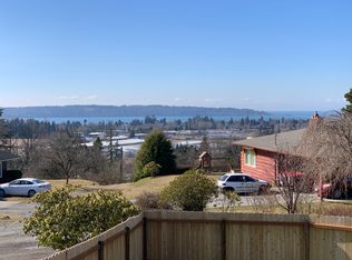 9724 Lincoln Ln, Blaine, WA 98230