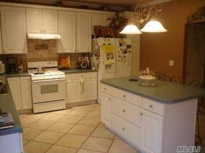 314 Carnation Dr, Farmingdale, NY, 11735