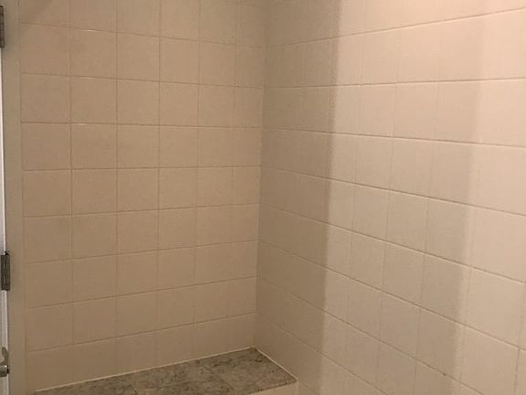 4th image of 219 S 18th St #502