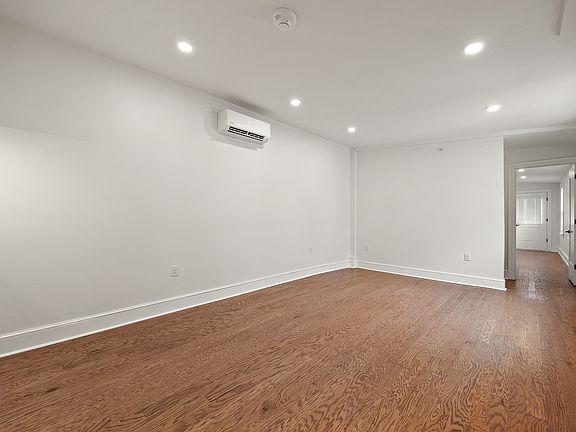 3rd image of 839 N Tatnall St #302