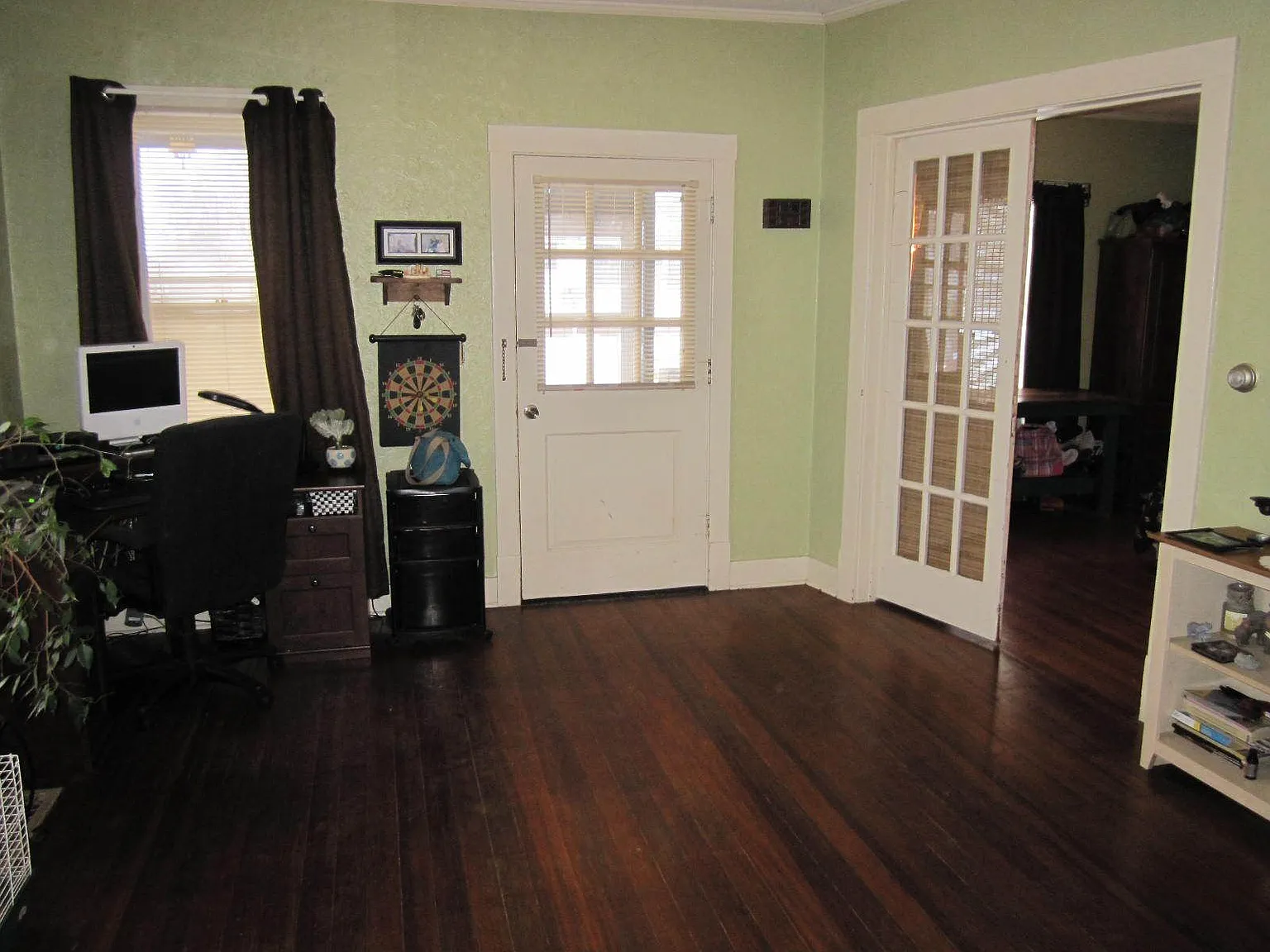 420 Charles St photo 1