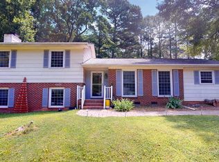 1017 Plantation Dr, Cary, NC 27511