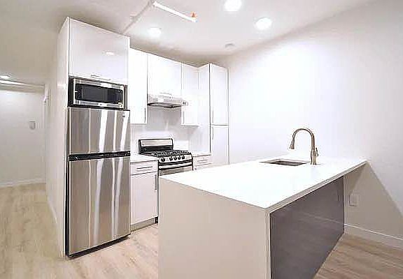 3rd image of 243 W 54th St #1B