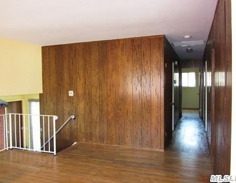 3rd image of 44 Buhl Ln