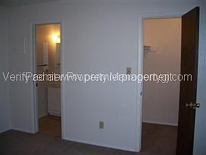 Photos May Not Be Of Actual Unit.