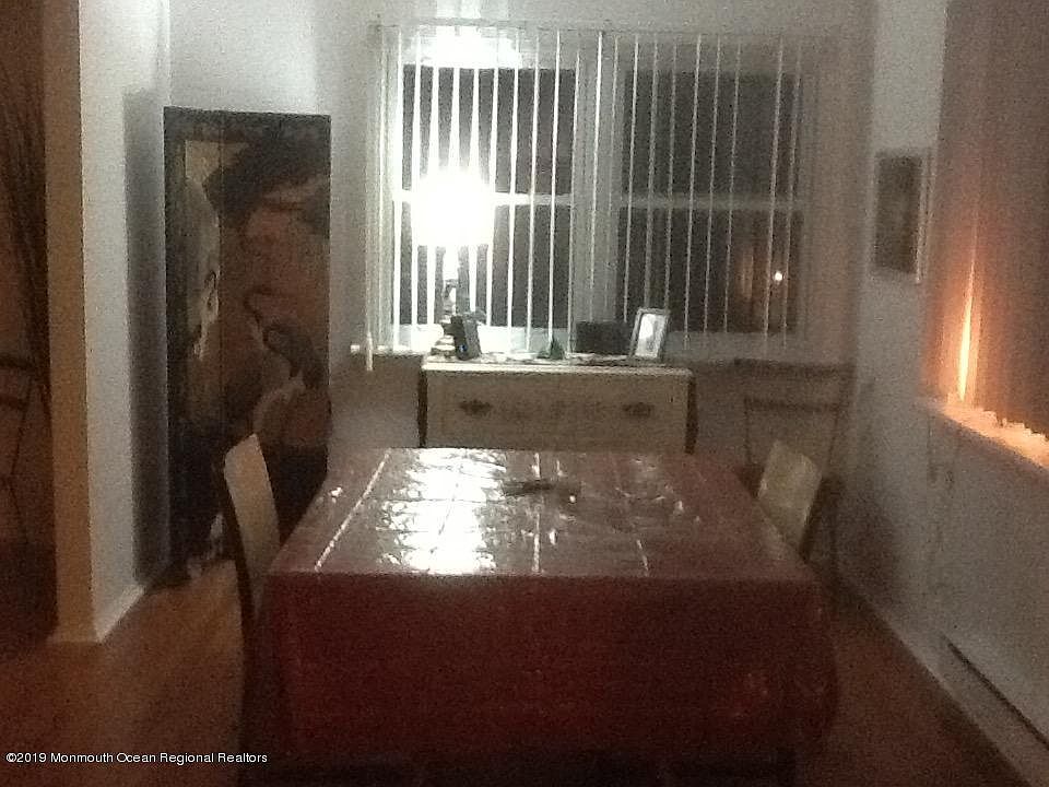 2nd image of 4 Graham Ct