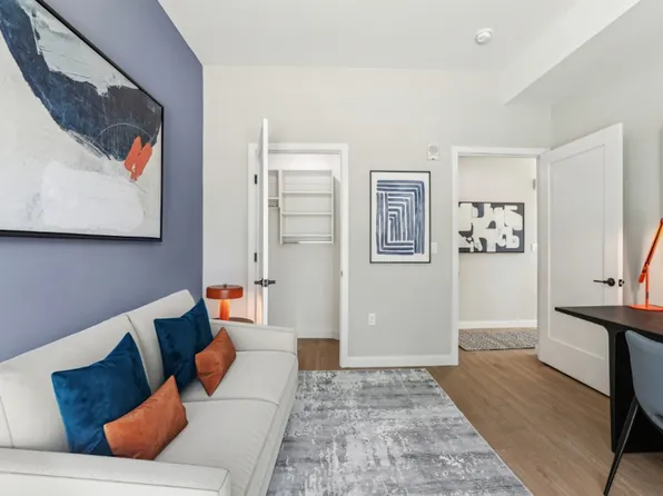 5 Port Imperial Boulevard image 15 of 108