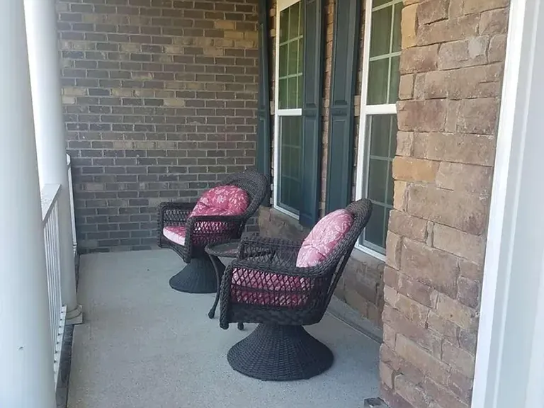 420 Hilliard Forest Dr — Photo 7