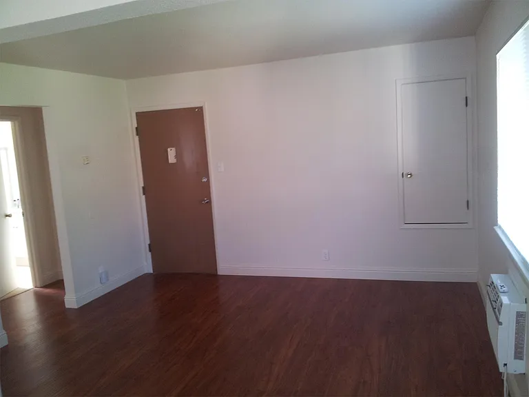 1312 T St — Photo 4