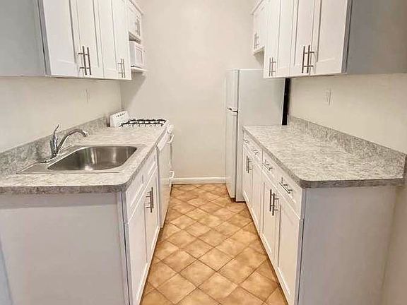 3rd image of 244 W 102nd St APT 1A