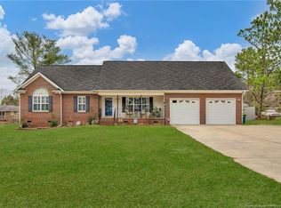 3718 Golfview Rd, Hope Mills, NC 28348