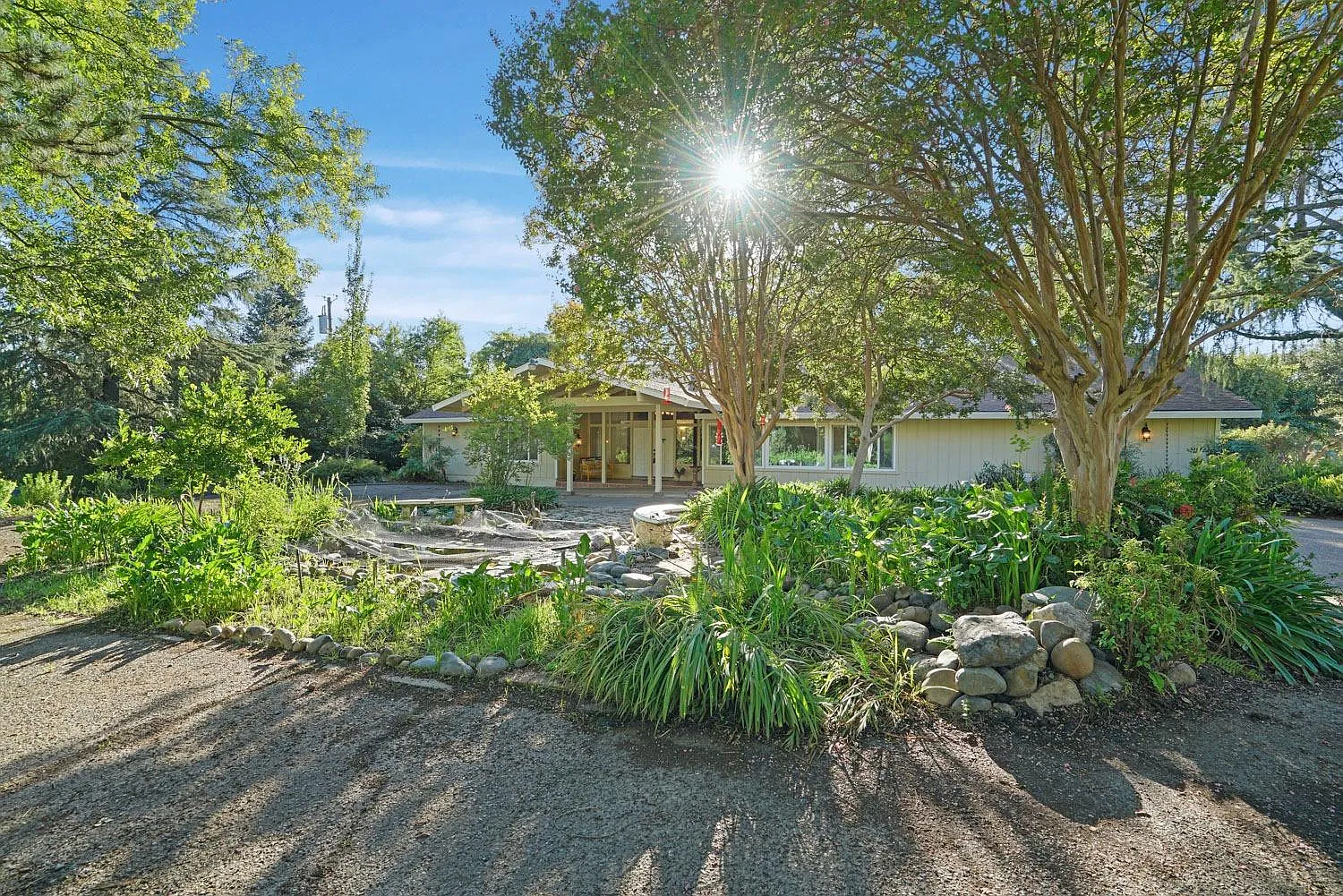 4491 Illinois Ave photo 1