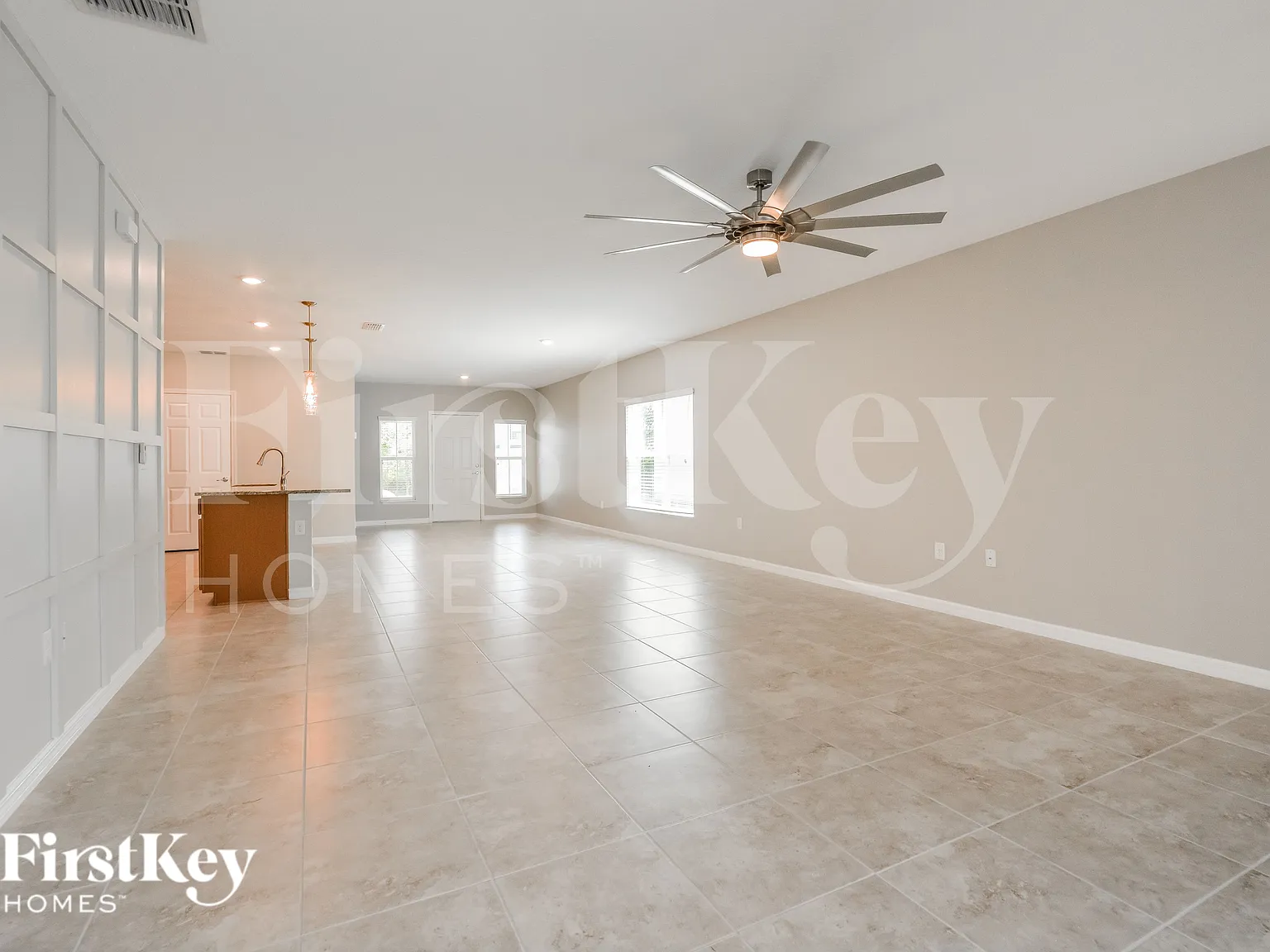4 bed, 2.0 bath, 1971 sqft, $2,010 — Photo 4