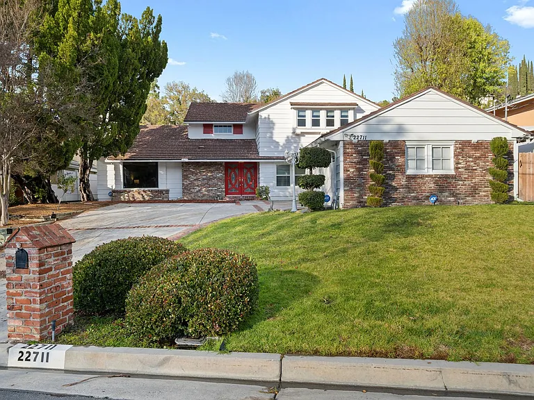 22711 Margarita Dr — Photo 55