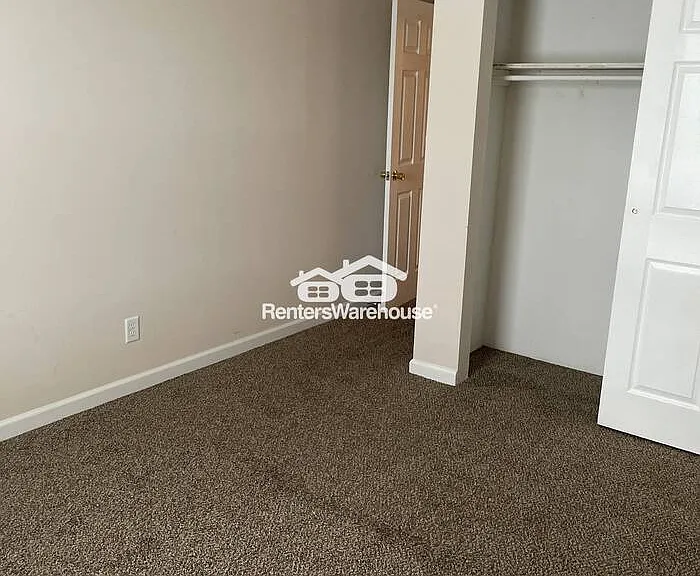 1464 Hawks Nest Dr #G — Photo 10