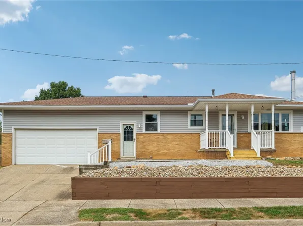 1875 Harding Ave, Akron, OH 44312