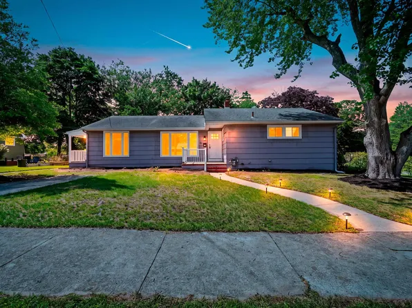 29 Summit Ave, Absecon, NJ 08201