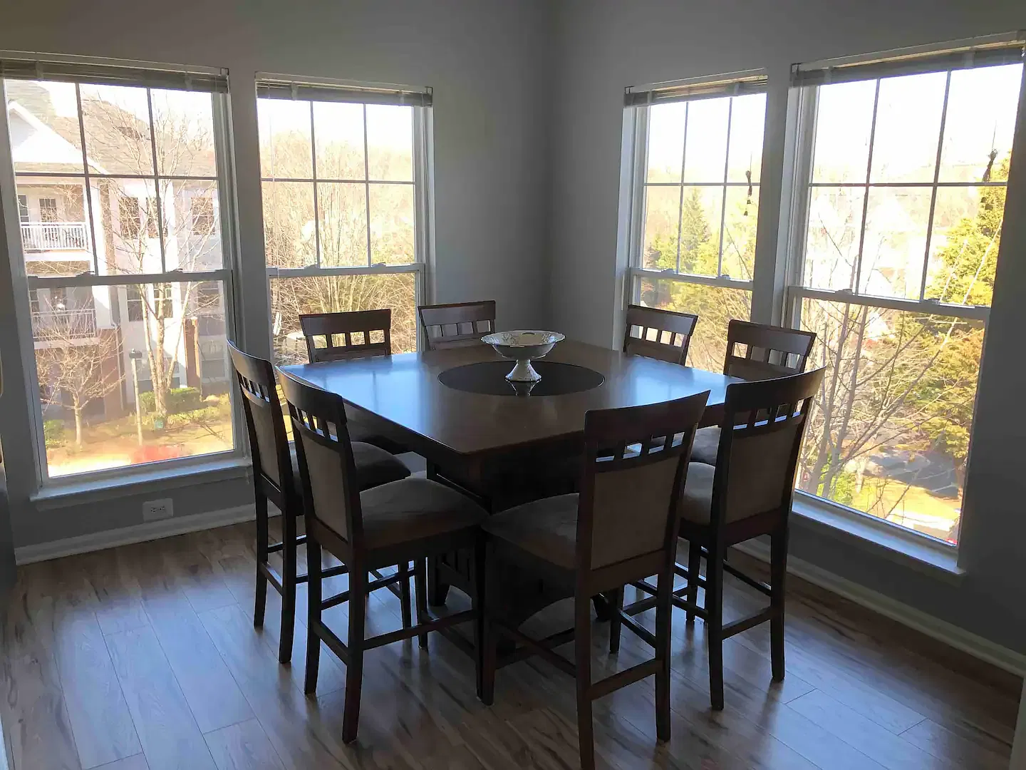 2 bed, 1300 sqft, $2,750 — Photo 4
