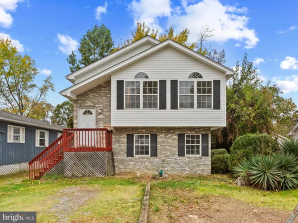 4012 10th St, North Beach, MD 20714