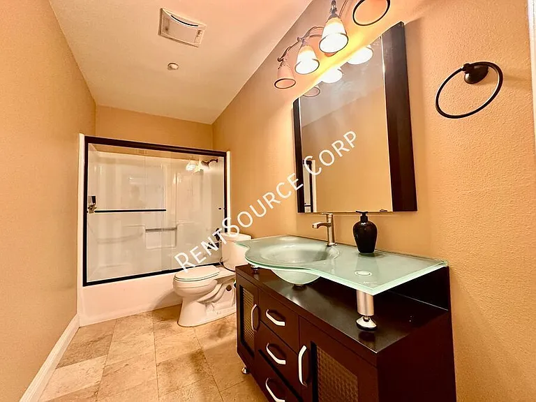 4220 Fair Ave #206 — Photo 12