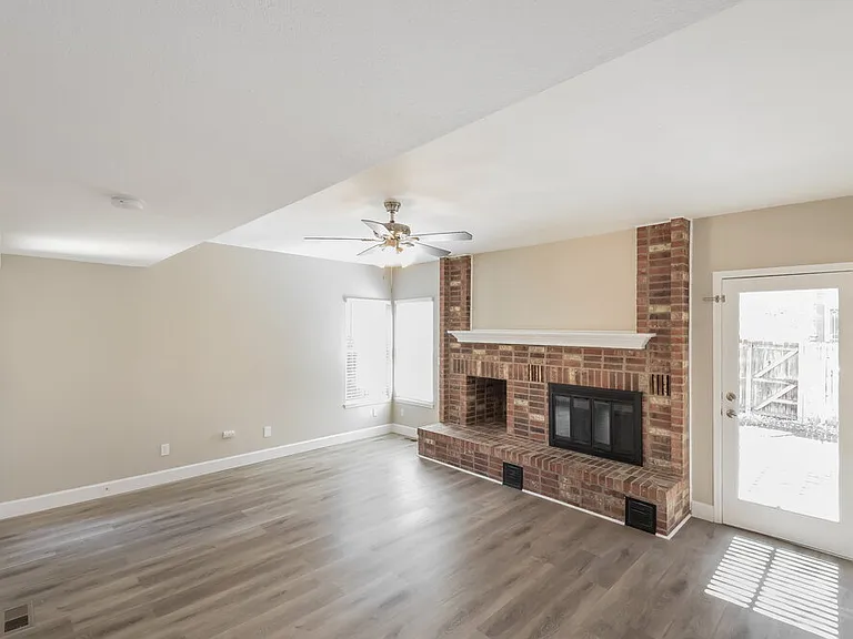 15092 E Chenango Ave — Photo 5